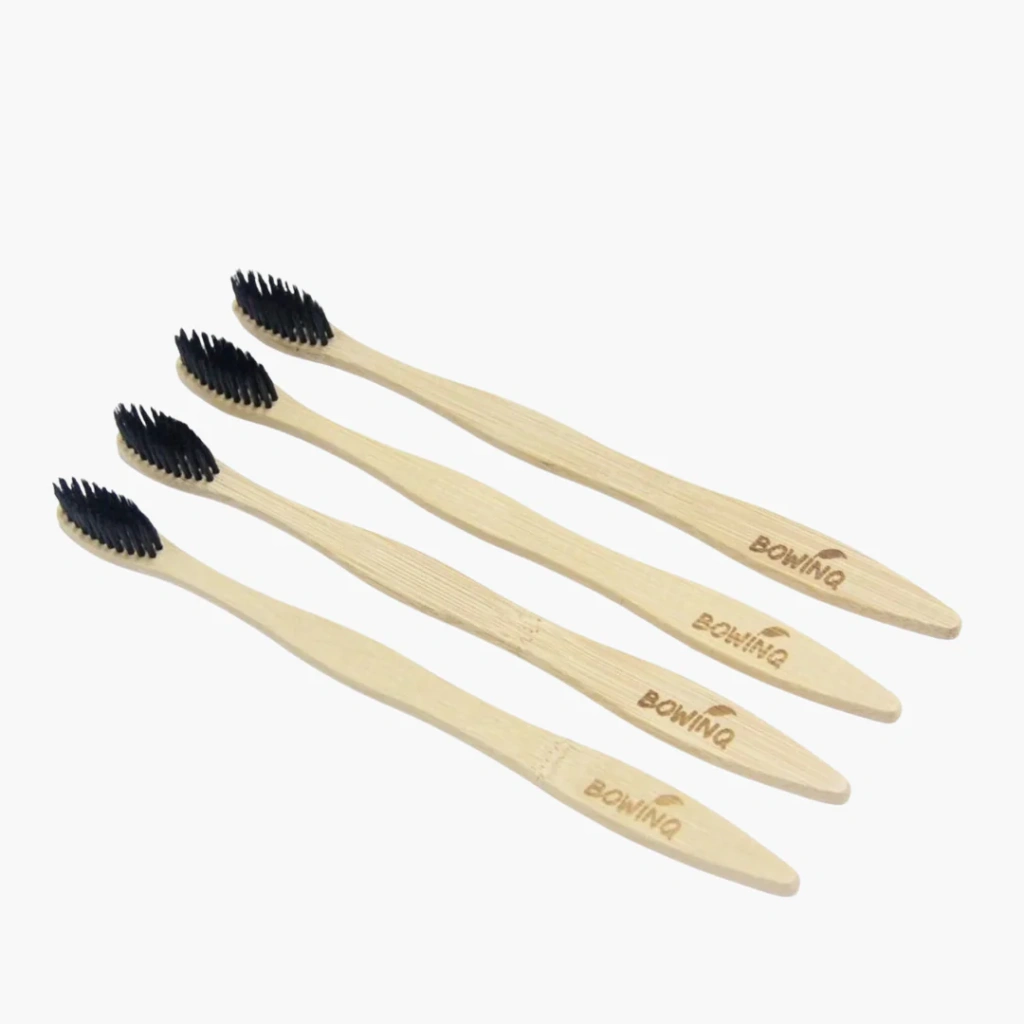 Set van 4 bamboe tandenborstels